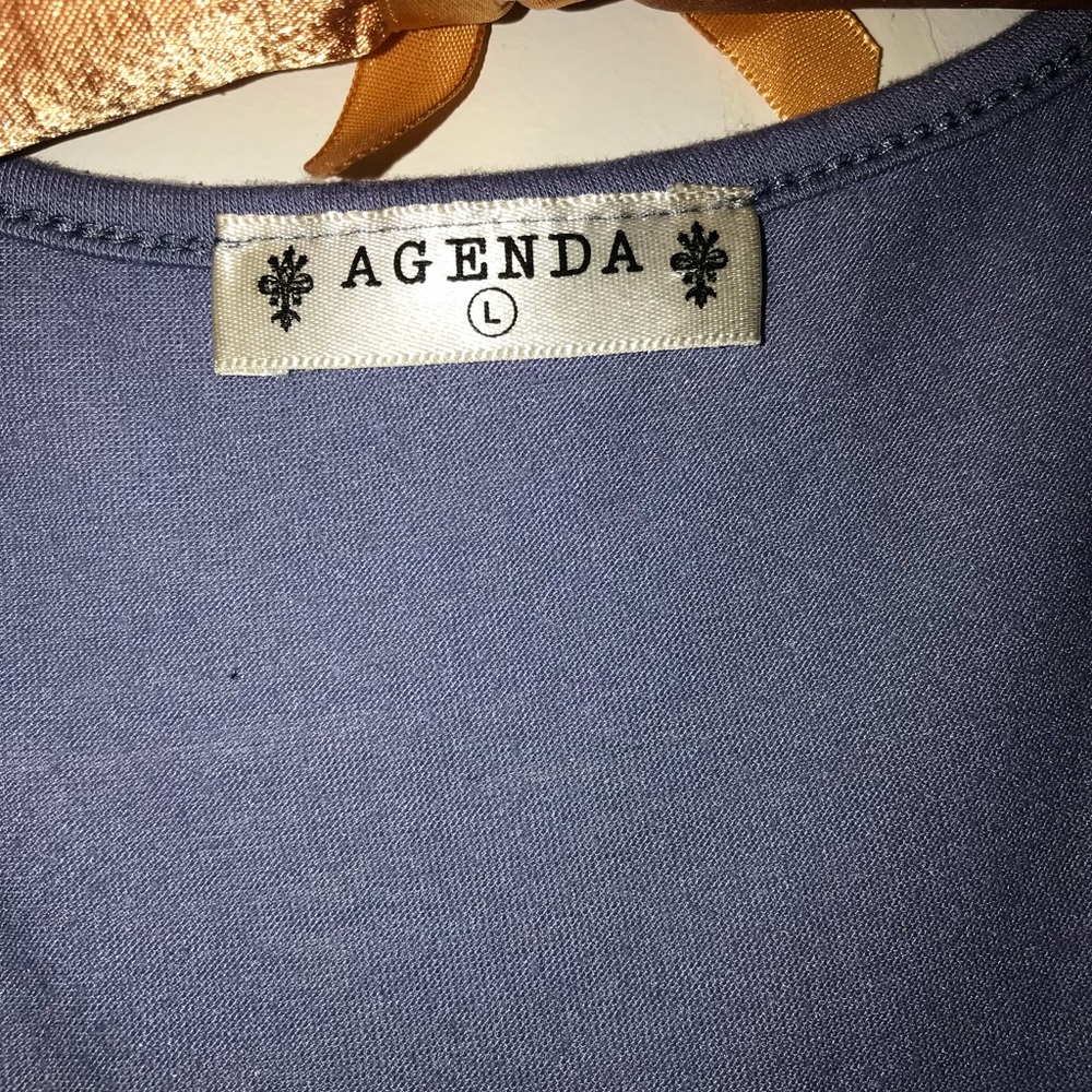 Shoulder shirt